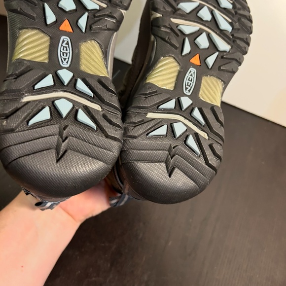 NWOB Keen Targhee III Waterproof Mid Hiking Shoes Magnet/Atlantic Blue Womans 7 - Picture 15 of 15